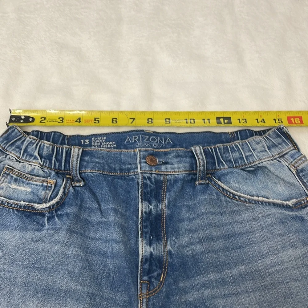Arizona Jean Company HiRise Curvy Midi Blue Distressed Jean Shorts WOMEN SIZE 13
